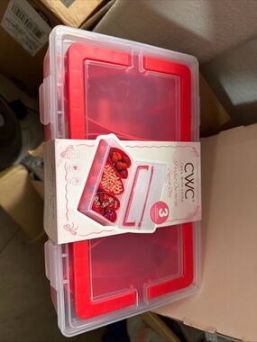 CWC Red 3-Compartment Snack & Storage Box heart 11x7x3